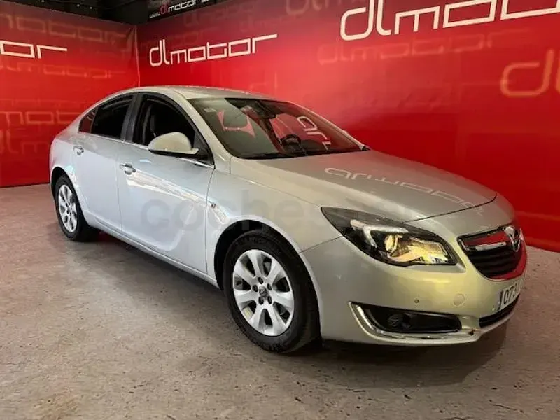 Usado Opel Insignia Business 120 HP (88 kW) 2017 Cinzento Sedan