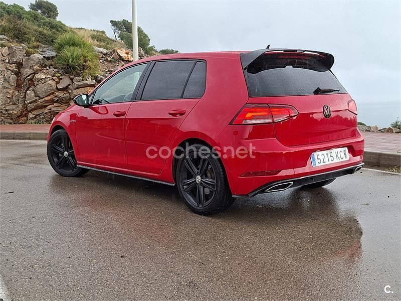 Usado VW Golf VII Sport 150 CV (110 kW) 2017 Rojo Berlina