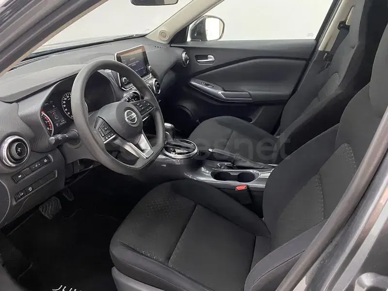 Usado Nissan Juke Acenta 117 CV (86 kW) 2021 Gris / plata SUV