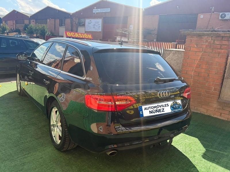 Usado Audi A4 Premium 245 CV (180 kW) 2012 Negro Familiar