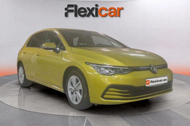Verde Usado 2022 VW Golf VIII Berlina | 19.590 € (Precio justo) - Imagen 1/4