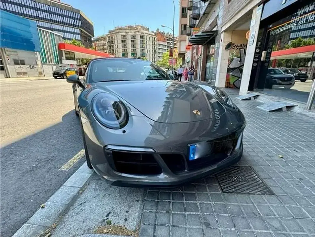 Usado Porsche 911 Carrera 4 Cabriolet 450 CV (330 kW) 2017 Gris Descapotable