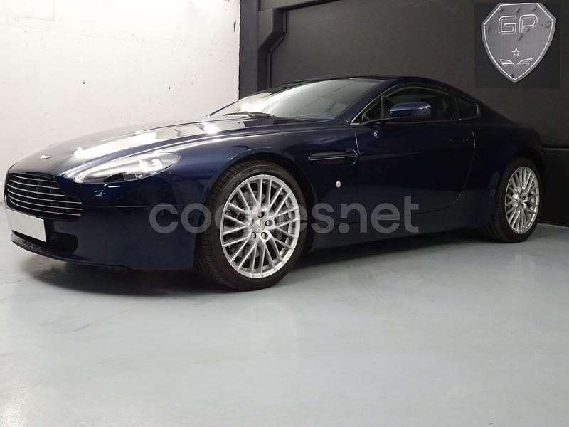 Usado Aston Martin V8 Vantage 420 CV (308 kW) 2010 Azul Coupe