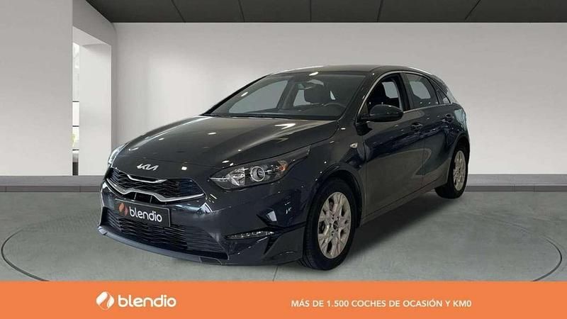 Gris Usado 2023 Kia Ceed Utilitario | 17.190 € (Precio justo) - Imagen 1/4