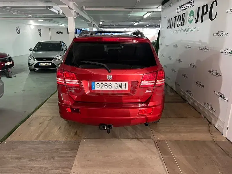 Usado Dodge Journey SE 140 CV (102 kW) 2009 Granate SUV