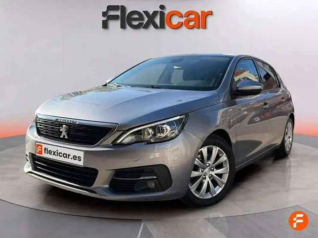 Usado Peugeot 308 Style 131 CV (96 kW) 2020 Gris Berlina
