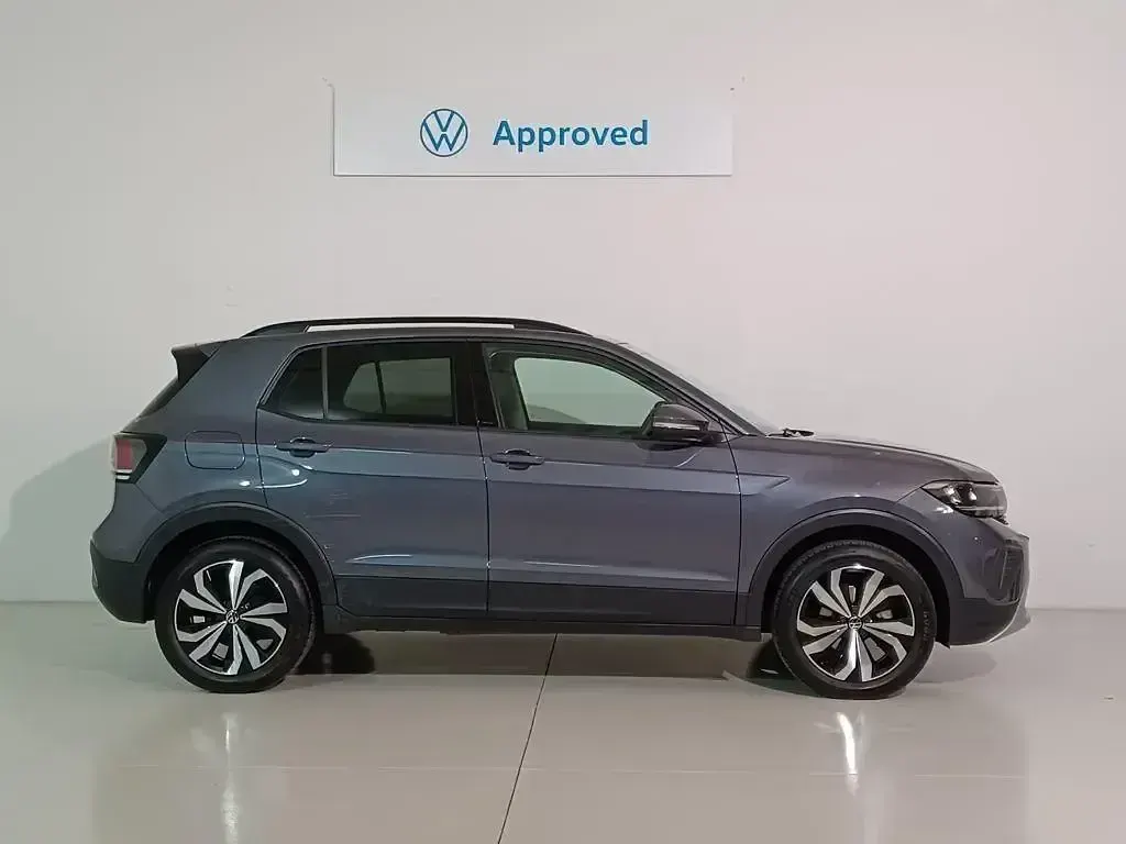 Usado VW T-Cross 116 CV (85 kW) 2024 Gris / plata SUV