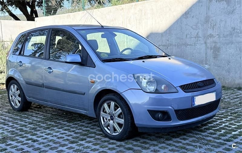 Azul Usado 2006 Ford Fiesta Berlina | 3250 € (Precio justo) - Imagen 1/4