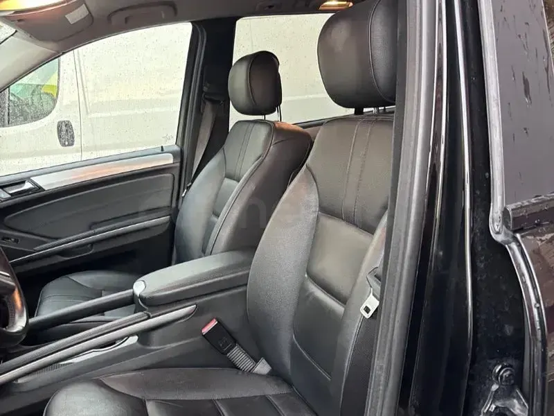 Usado Mercedes ML350 224 CV (164 kW) 2009 Negro SUV
