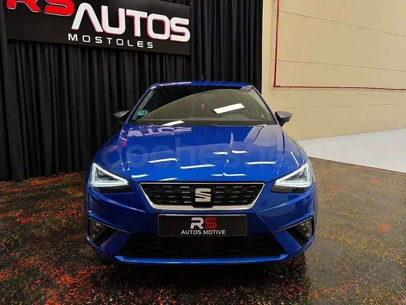 Usado Seat Ibiza Style 115 CV (84 kW) 2025 Azul Utilitario
