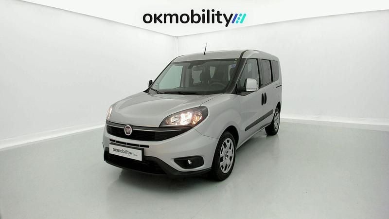Gris oscuro Usado 2023 Fiat Doblò Monovolumen | 16.920 € (Super precio) - Imagen 1/4
