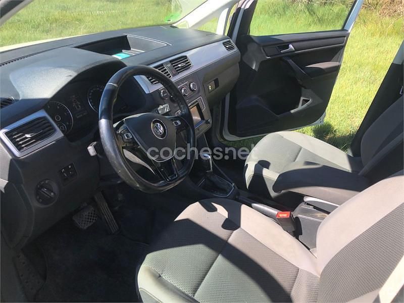 Usado VW Caddy Comfortline 110 CV (80 kW) 2016 Blanco Monovolumen