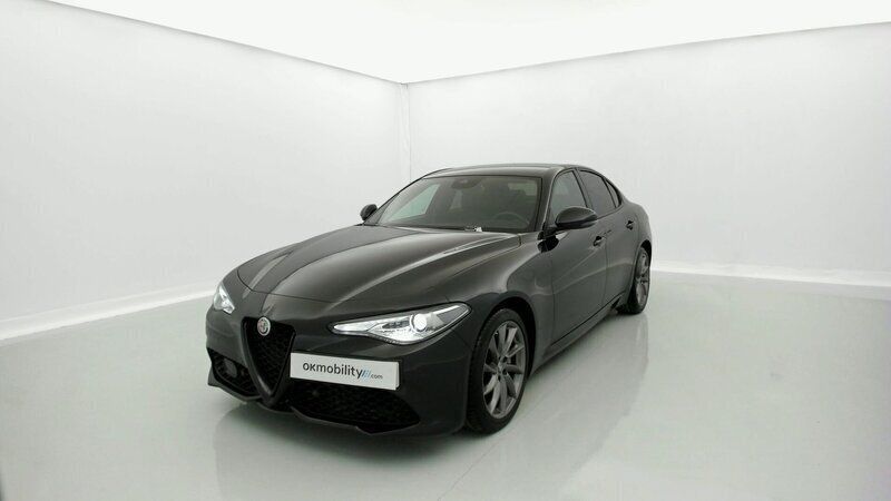 Negro vulcano Usado 2022 Alfa Romeo Giulia Sprint Sprint Coupe | 28.620 € - Imagen 1/4