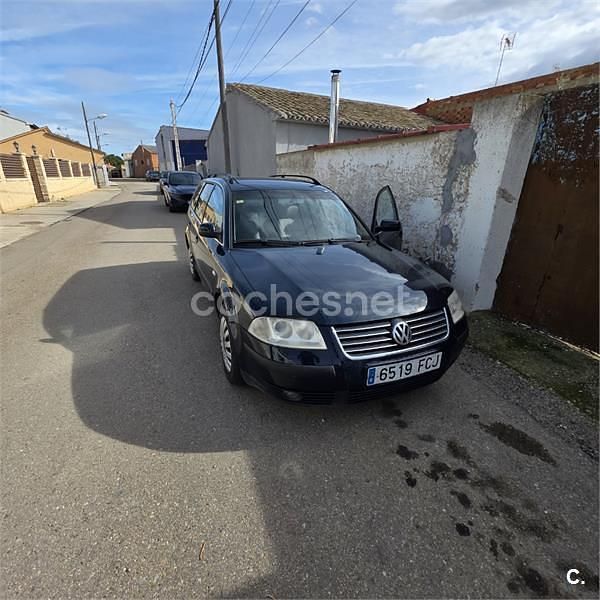 Usado VW Passat Advance 130 CV (95 kW) 2002 Verde Familiar
