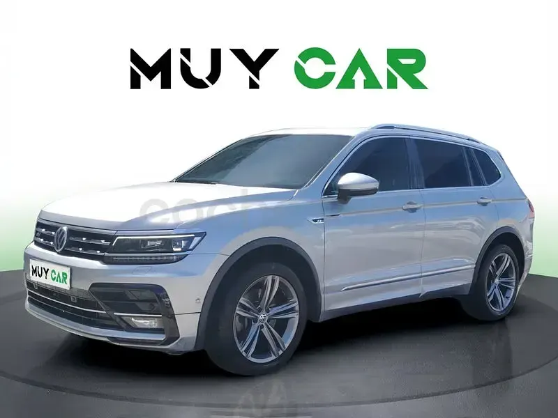 Usado VW Tiguan Allspace Sportline 200 CV (147 kW) 2020 Plateado SUV