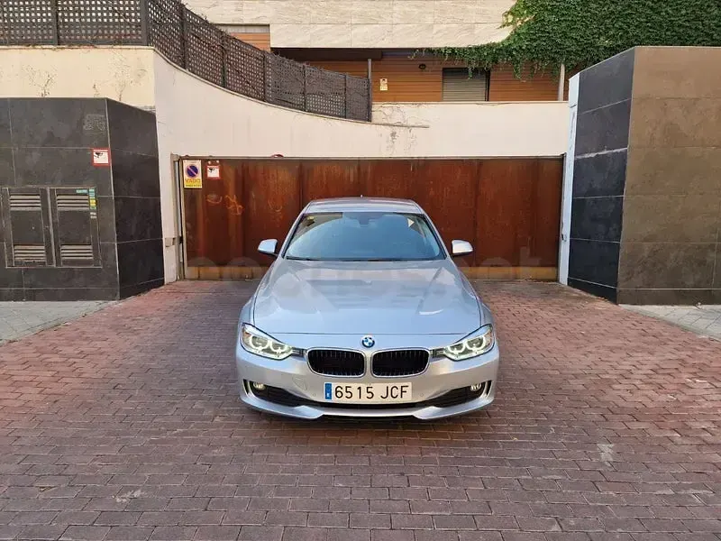 Usado BMW 320 Comfort Edition 190 CV (139 kW) 2015 Gris / plata Berlina