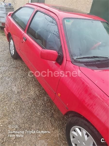 Usado Ford Sierra 118 CV (86 kW) 1991 Rojo Berlina