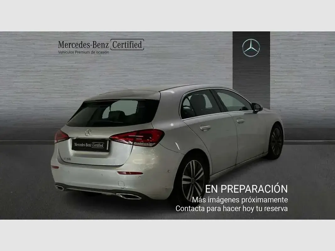Usado Mercedes A180 136 CV (100 kW) 2022 Berlina