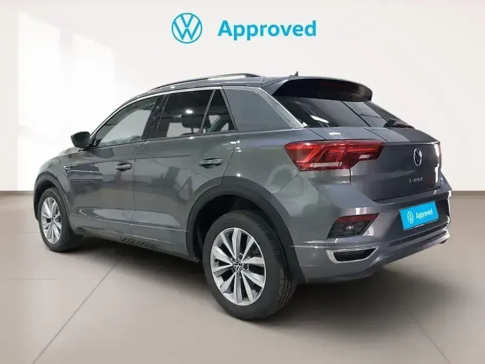 Usado VW T-Roc Advance 110 CV (80 kW) 2022 Gris SUV