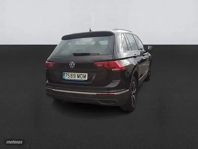 Usado VW Tiguan Life 245 CV (180 kW) 2023 Negro SUV