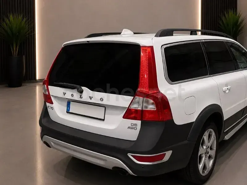 Usado Volvo XC70 Momentum 205 CV (150 kW) 2009 Blanco Familiar