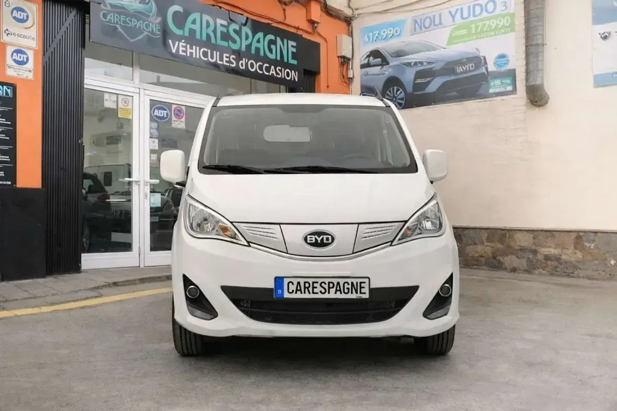 Nuevo BYD ETP3 100 kW (136 CV) 2025 Blanco Van