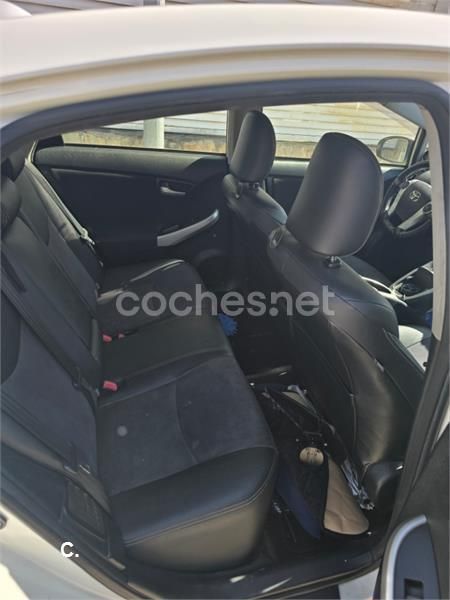 Blanco Usado 2014 Toyota Prius Advance Utilitario | 5999 € (Buen precio) - Imagen 1/4
