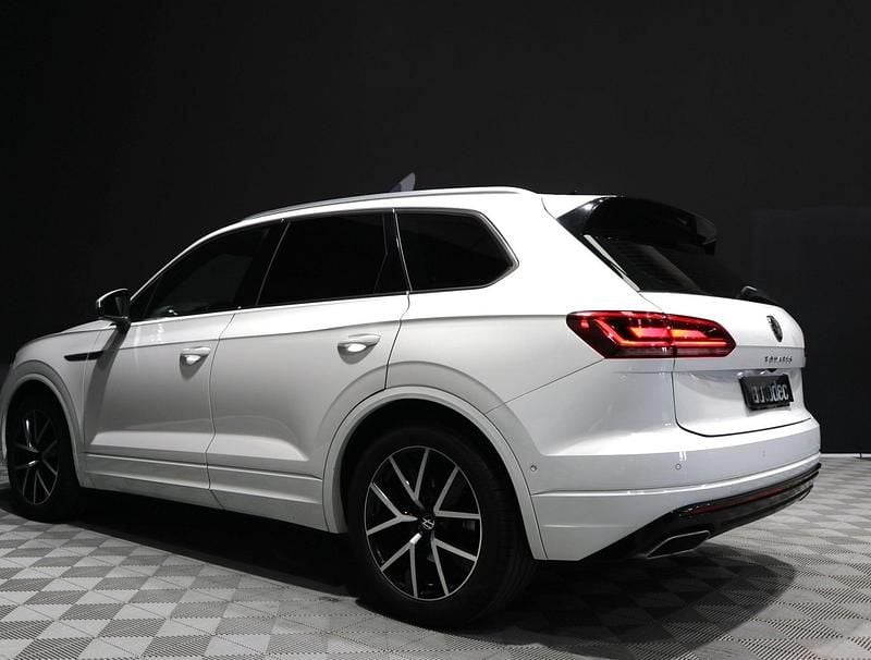 Usado VW Touareg R-line 231 CV (169 kW) 2021 Blanco SUV