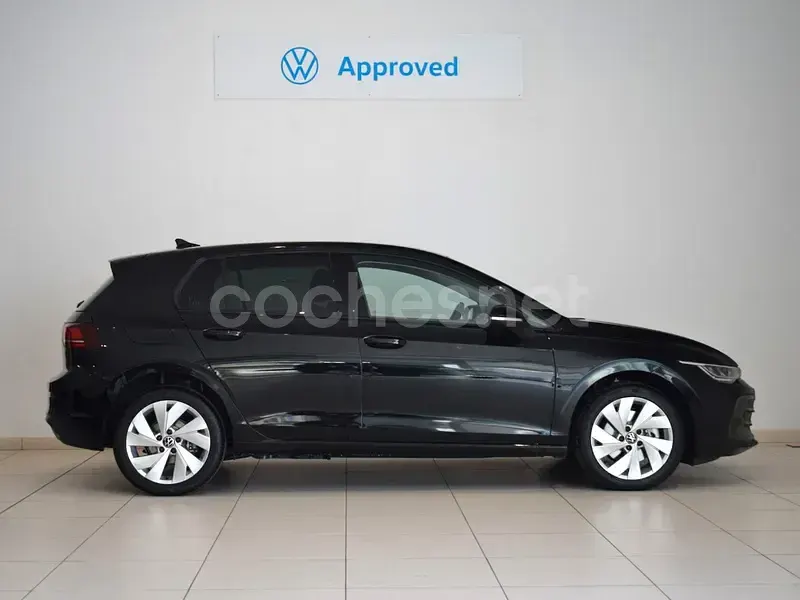 Nuevo VW Golf VIII Match 204 CV (150 kW) 2025 Negro Berlina