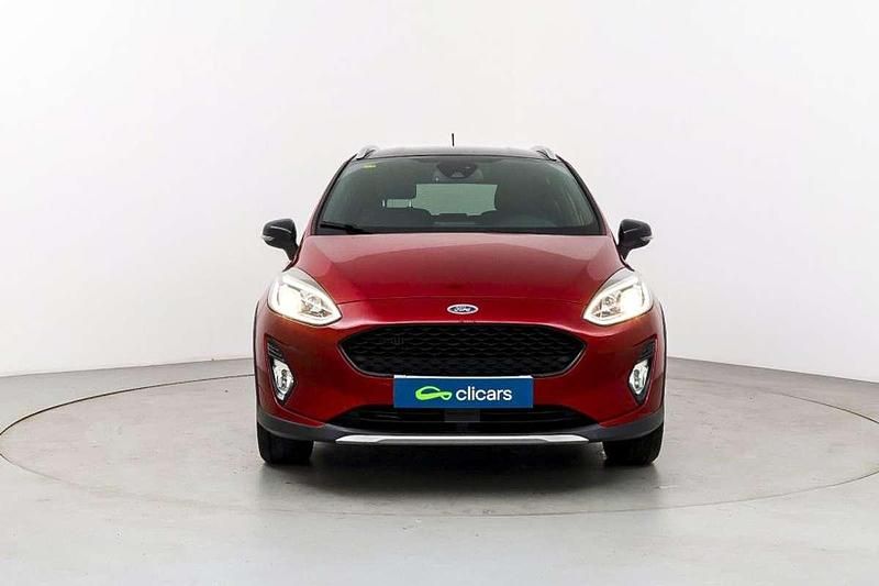 Usado Ford Fiesta Active 101 CV (74 kW) 2018 Rojo Utilitario