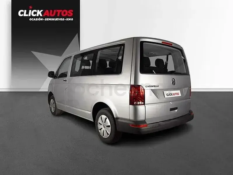 Usado VW Caravelle 110 CV (80 kW) 2024 Gris / plata Van