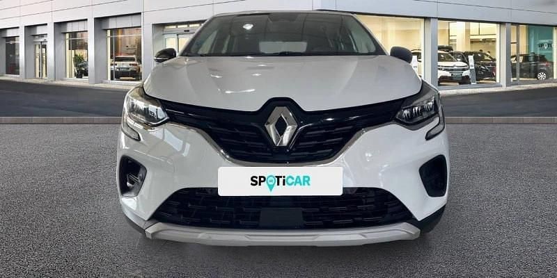 Usado Renault Captur Intens 101 HP (74 kW) 2021 Branco SUV