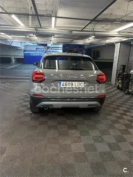 Usado Audi Q2 Advanced Plus 116 CV (85 kW) 2019 Gris / plata SUV