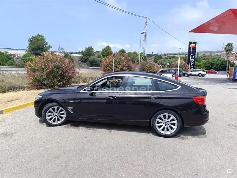 Usado BMW 318 143 CV (105 kW) 2014 Marrón Berlina