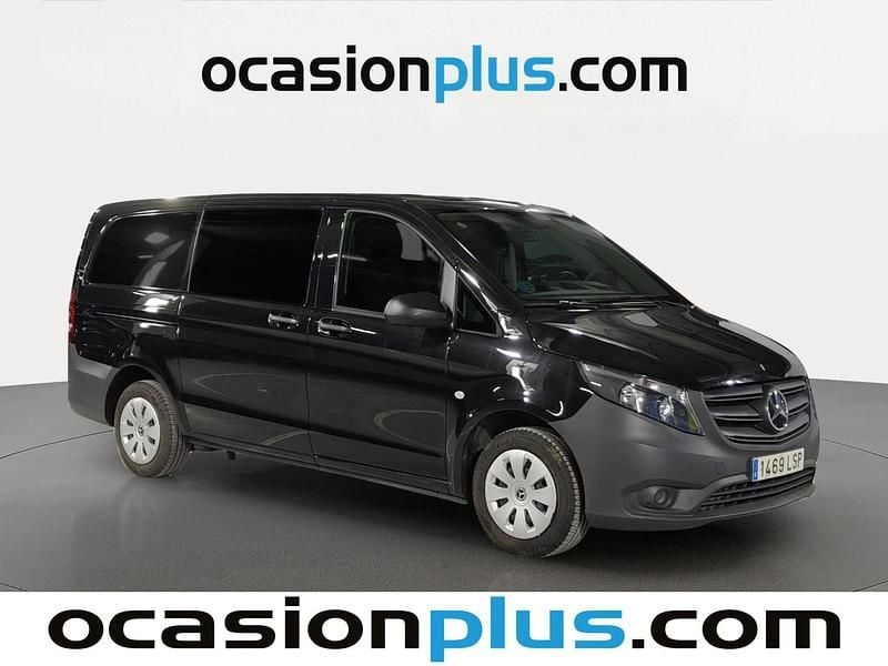 Usado Mercedes Vito 136 CV (100 kW) 2021 Negro Van