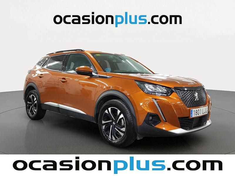 Usado Peugeot 2008 Allure 130 CV (95 kW) 2020 Naranja SUV