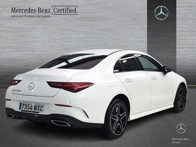 Usado Mercedes CLA250e AMG line 218 CV (160 kW) 2024 Blanco polar Berlina