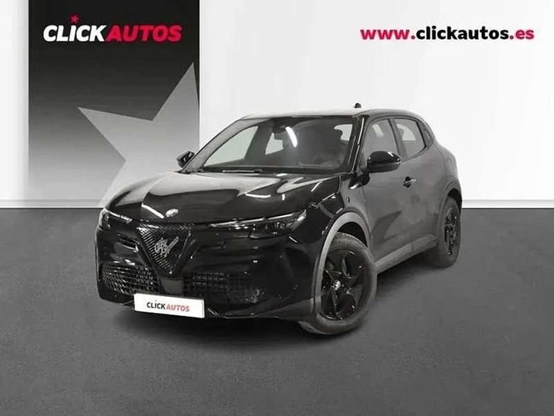 Usado Alfa Romeo Junior 136 CV (100 kW) 2025 Negro SUV