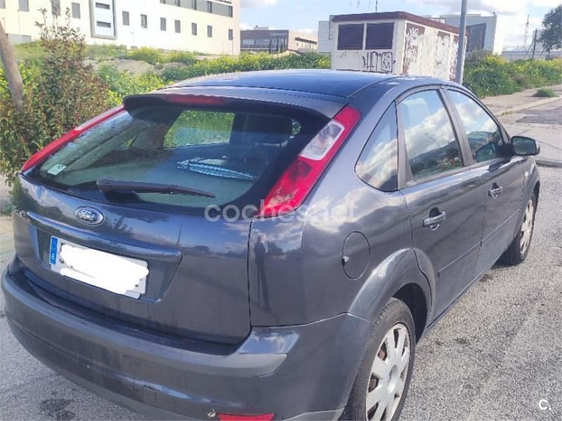 Azul Usado 2007 Ford Focus Sport Berlina | 5200 € (Un poco caro) - Imagen 1/4