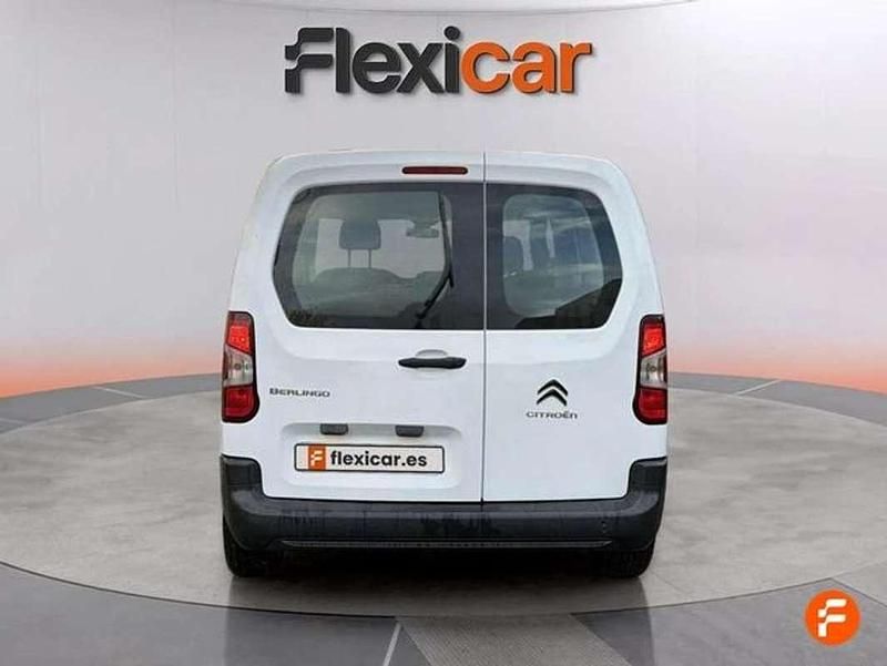 Usado Citroën Berlingo Live 102 CV (75 kW) 2020 Blanco Monovolumen