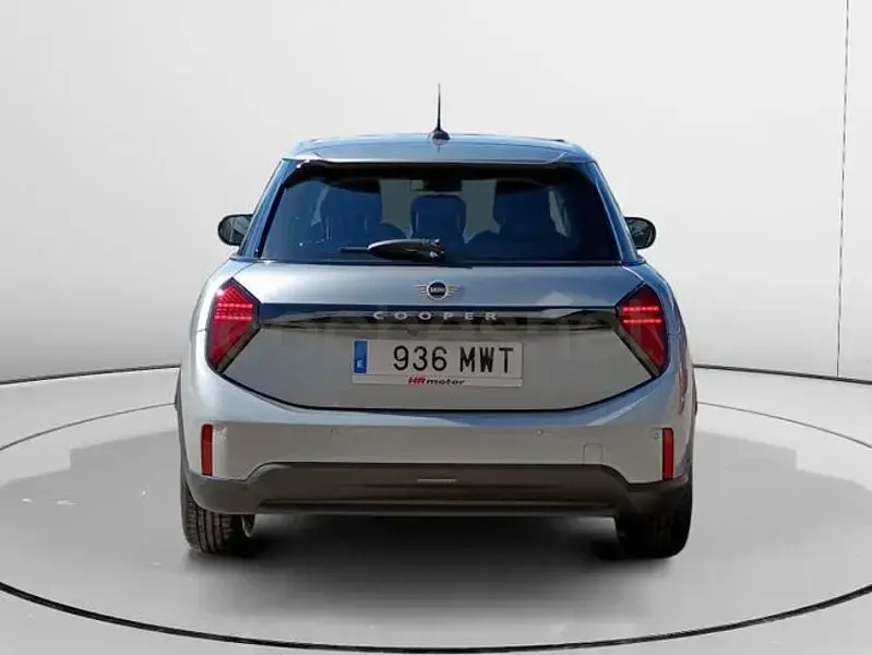 Usado Mini Cooper 156 CV (114 kW) 2024 Gris / plata Utilitario