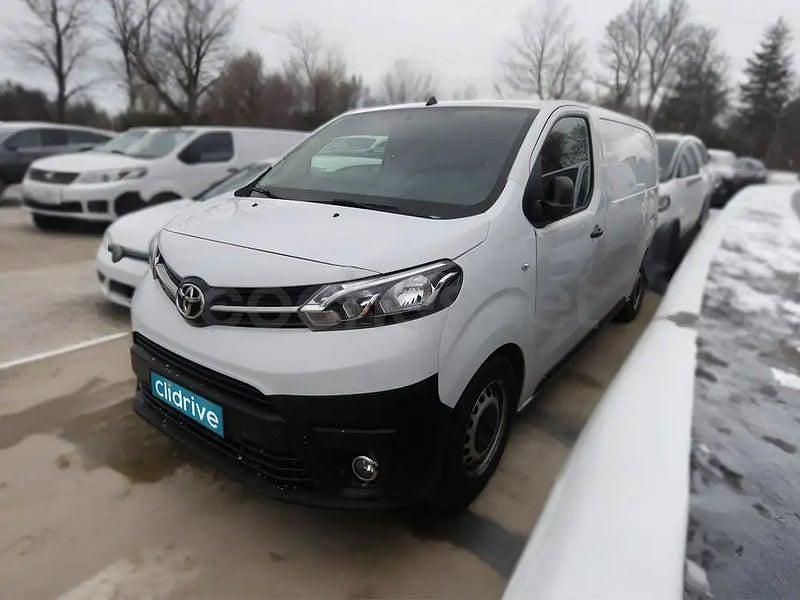 Usado Toyota Proace Verso Advance 131 CV (96 kW) 2023 Amarillo Familiar