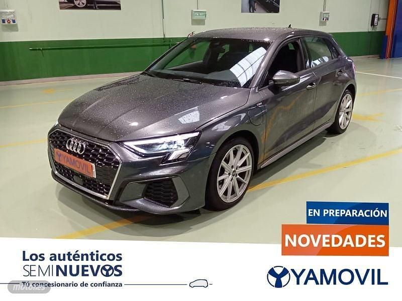 Gris Usado 2021 Audi A3 e-tron S-Line Utilitario | 30.850 € (Un poco caro) - Imagen 1/4