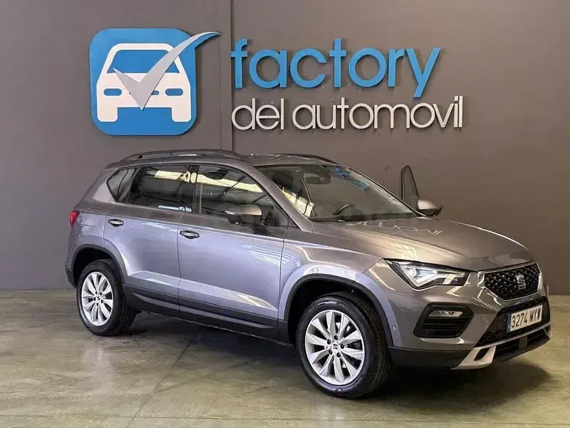 Usado Seat Ateca Style 115 CV (84 kW) 2025 Gris / plata SUV