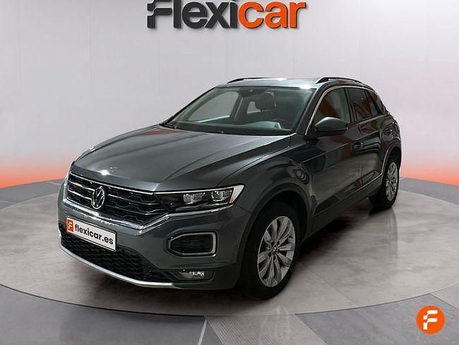 Usado VW T-Roc Advance 110 CV (80 kW) 2021 Gris SUV