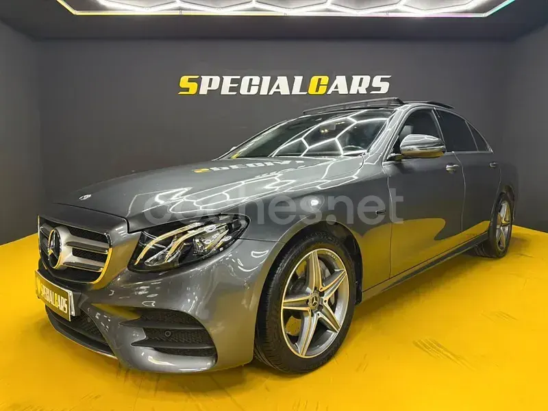 Usado Mercedes E300 306 CV (225 kW) 2019 Gris / plata Berlina