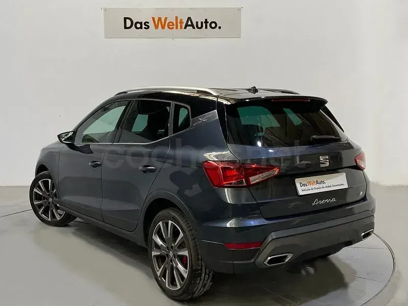 Usado Seat Arona FR 115 CV (84 kW) 2025 Gris / plata SUV