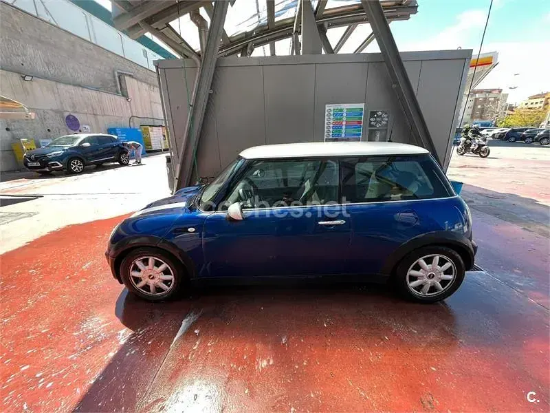 Usado Mini Cooper 115 CV (84 kW) 2003 Azul Utilitario