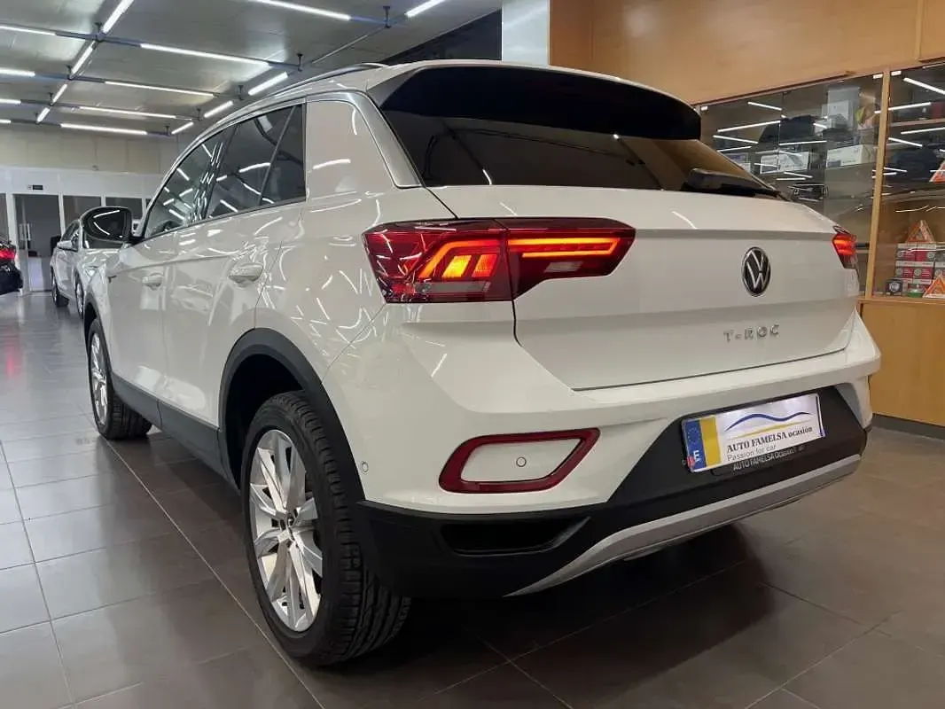 Usado VW T-Roc Life 150 CV (110 kW) 2023 Blanco SUV