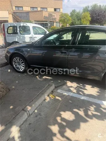 Usado Audi A6 S-Line 140 CV (102 kW) 2008 Gris / plata Berlina